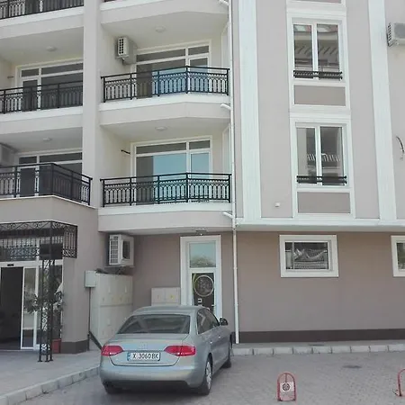 Premier Resident Апартамент