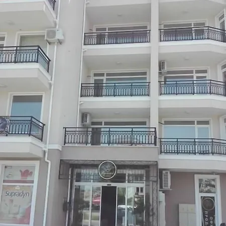 Апартамент Premier Resident *